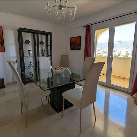 Sea View Penthouse פואנגירולה